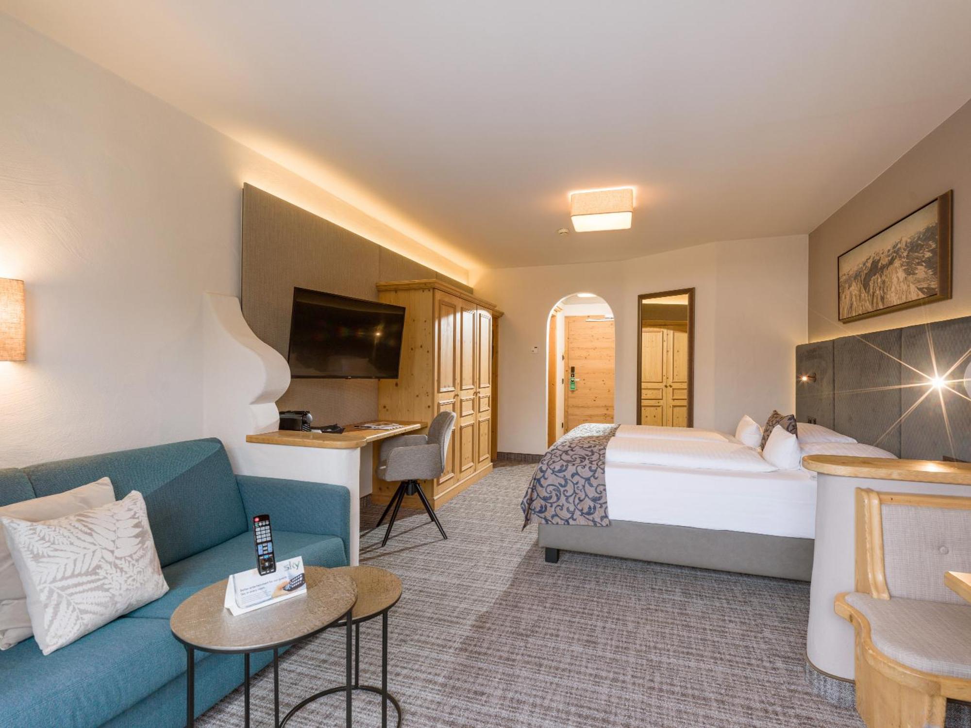 Hotel & Spa Sonne 4 Sterne Superior Kirchberg in Tirol Exterior photo